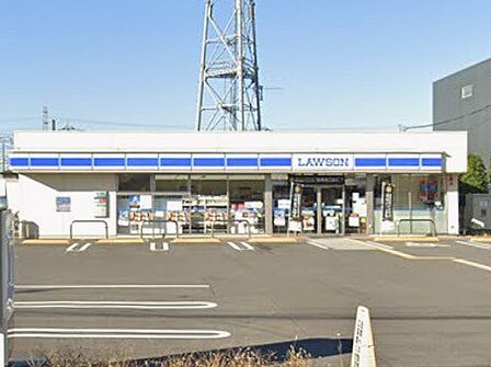 コンビニ 523m ローソン 北春日部駅東口店