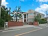 周辺：幼稚園・保育園 700m 旭幼稚園