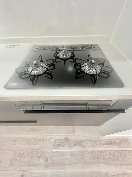 グリル付き3口コンロでお料理のレパートリーが広がりそうです