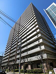 外観：重厚感があるフォルムが特徴です。