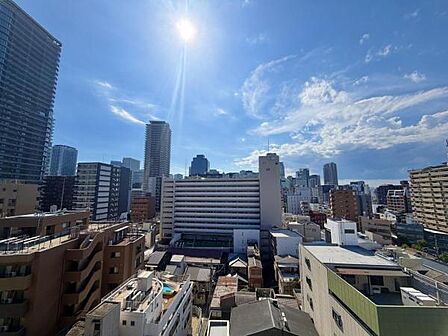 高層階ならではの開放的な住環境で、心地よい暮らしを実現できます。