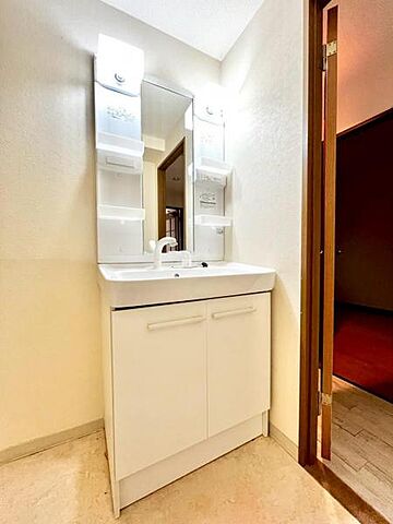 洗面 ロイヤルヒル神戸諏訪山 2階/-