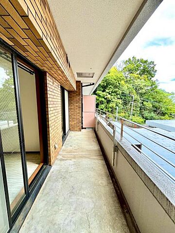 バルコニー ロイヤルヒル神戸諏訪山 2階/-