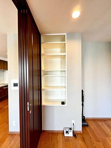 収納 ルネ神戸旧居留地109番地 7階/-