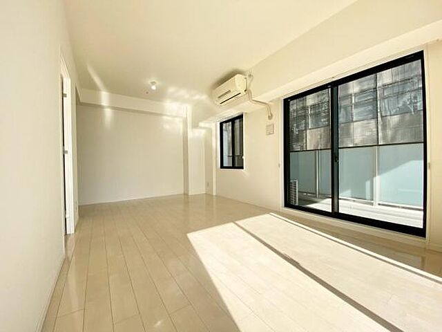 リビング/ダイニング ブリリアタワー神戸元町 8階/-