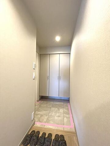 玄関 ルネ・上野桜木 7階/-