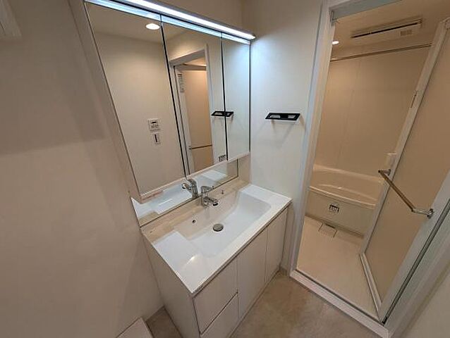 洗面 秀和日暮里レジデンス 2階/-