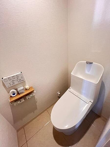 トイレを拡大表示