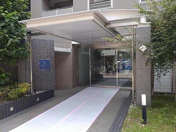 エントランスを拡大表示