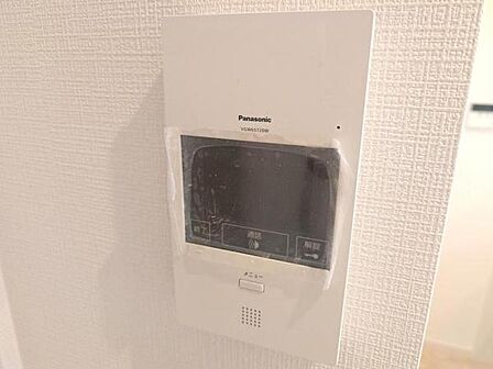 来訪者のお顔が見えて安心です