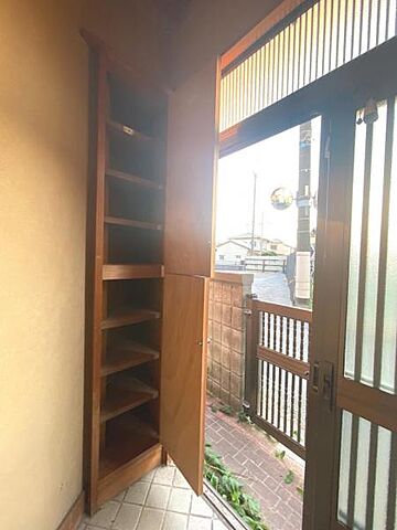 玄関 八王子市諏訪町