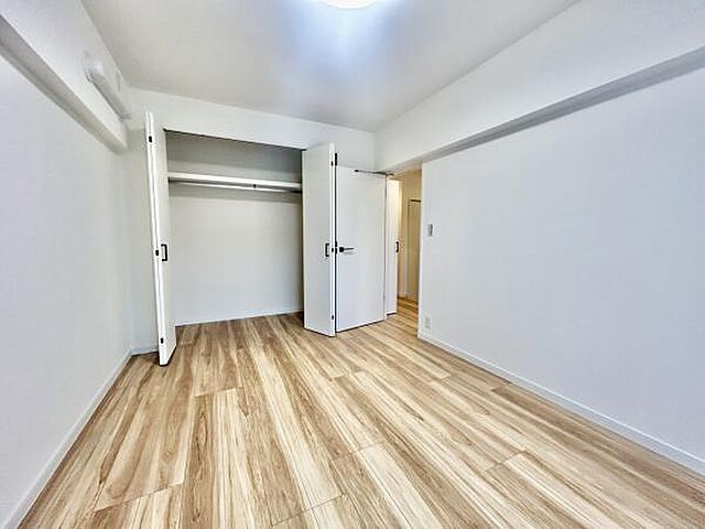 寝室 昭島つつじが丘ハイツ北　17号棟 2階/-