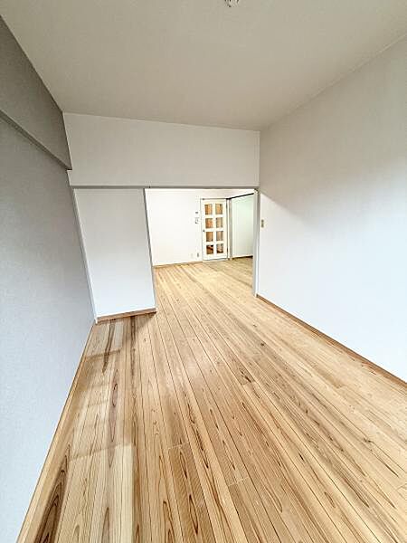洋室を拡大表示