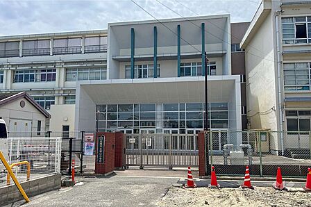 塚口小学校[公立]の外観