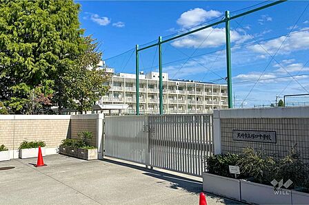 塚口中学校[公立]の外観