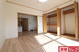 01ビル 2階1LDKのリビング/ダイニング