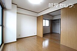 グランパス朝岡 5階2LDKのリビング/ダイニング