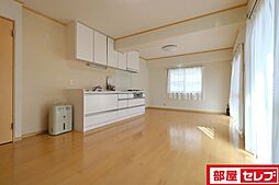 レジデンス鳥神 2階2LDKのリビング/ダイニング