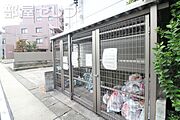どっしりとした外観です。