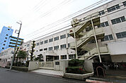 大和小学校 482m