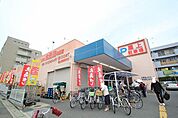 トップワン食品館本郷店 741m