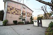 名古屋市立千種中学校 701m