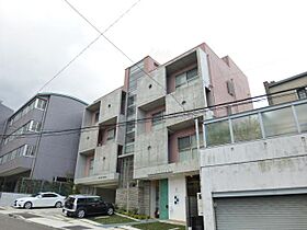 ON　AND　ON  ｜ 愛知県名古屋市昭和区山里町62番7号（賃貸マンション3LDK・3階・83.39㎡） その1