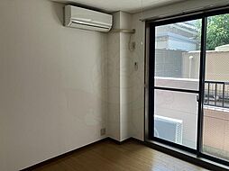 メゾン・ド・ピュア 1階1Kのリビング/ダイニング