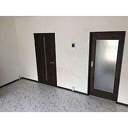 なるみグリーンコーポ 1階2LDKのリビング/ダイニング