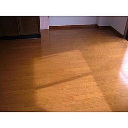 クレストステージ洋 2階3LDKのリビング/ダイニング