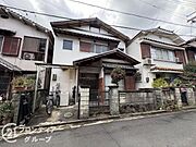 大和小泉駅徒歩約7分！部屋数豊富な5DKの間取り。和室と洋室が6帖以上！用途多彩にお使いいただけます