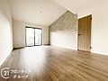 沢山の光が差し...
