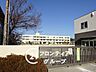 周辺：香芝市立三和小学校 徒歩14分。 1090m