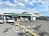 周辺：ファミリーマート磯城三宅店 徒歩14分。 1090m