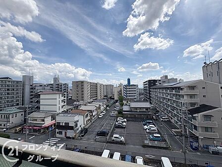 住まい探しで後悔しないためのポイントをスタッフがお伝えします。検討中の方もそうでない方も、まずは一度お話を聞かせてください