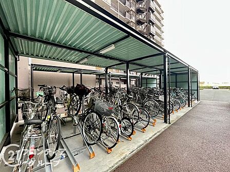 物件から受けた印象や、周辺の生活環境への疑問まで、気になることを何でも話してみてください。暮らしのイメージを一緒に整理していきましょう