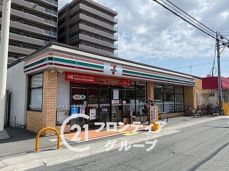 セブンイレブン香芝五位堂3丁目店 徒歩1分。 80m