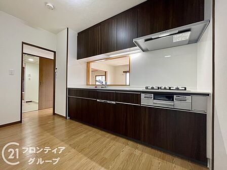 はじめてのご相談でも、経験豊富なスタッフが丁寧にお話を伺います。住まいのことで気になることがあれば、いつでもお声がけください