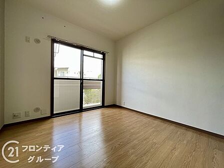 エリアの特性や周辺環境についての情報提供も行っています。物件だけでなく、地域の暮らしやすさも含めてご確認いただけます