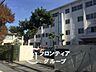 周辺：奈良市立富雄中学校 徒歩6分。 440m