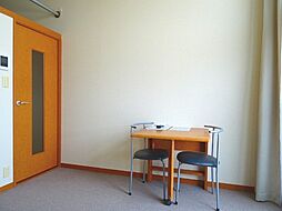 レオパレスイクセン3 2階1Kのリビング/ダイニング