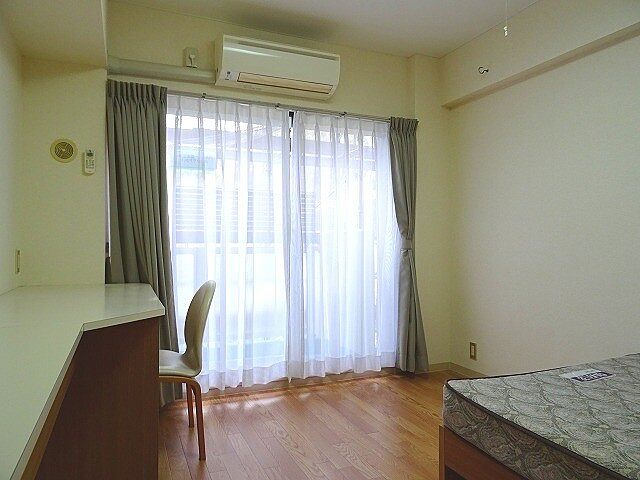 寝室