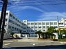周辺：高槻市立城南中学校 402m
