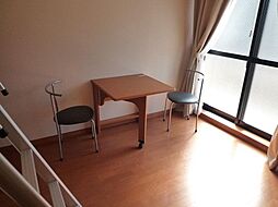 レオパレス椿原 1階1Kのリビング/ダイニング