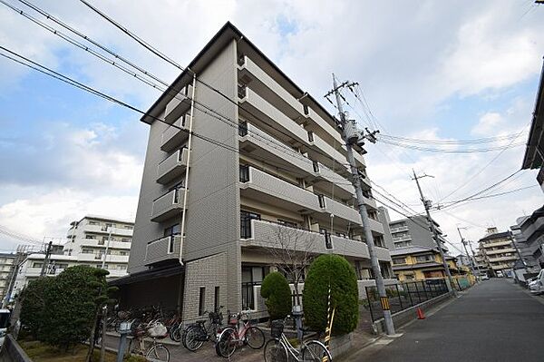 グレイスつじ ｜大阪府茨木市真砂3丁目(賃貸マンション3LDK・1階・74.16㎡)の写真 その1