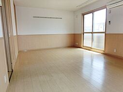 ロジュマンマエバラＥ 2階1LDKのリビング/ダイニング