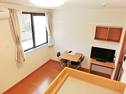 ＬＰ　ＨＡＰＰＩＮＥＳＳ 2階1Kのリビング/ダイニング