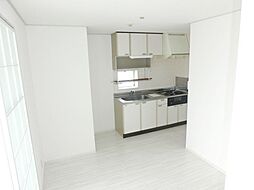 グランドサン伍番館 2階3DKのリビング/ダイニング