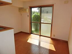 ＲｏｙａｌＧａｒｄｅｎ400＆16　Ｃ 2階2LDKのリビング/ダイニング