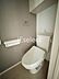トイレ：温水洗浄便座付きのトイレです?